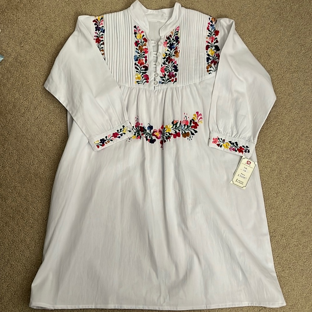 NWT Handmade Oaxaca Embroidered Dress Mi Golondrina Manufacturer San Ant…